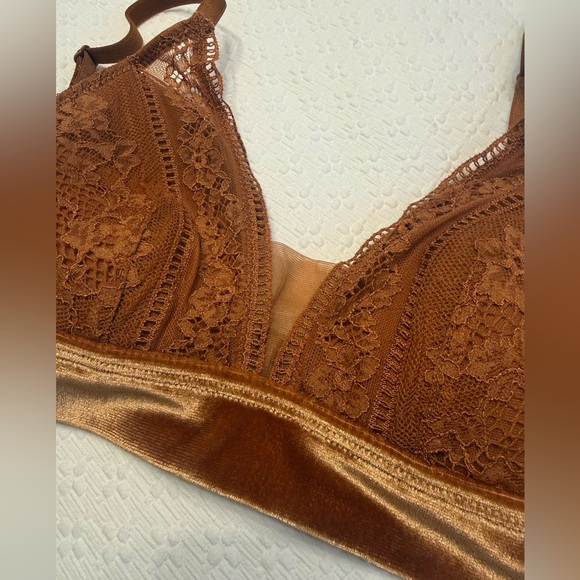 Auden Lace Bralette - Picture 5 of 6